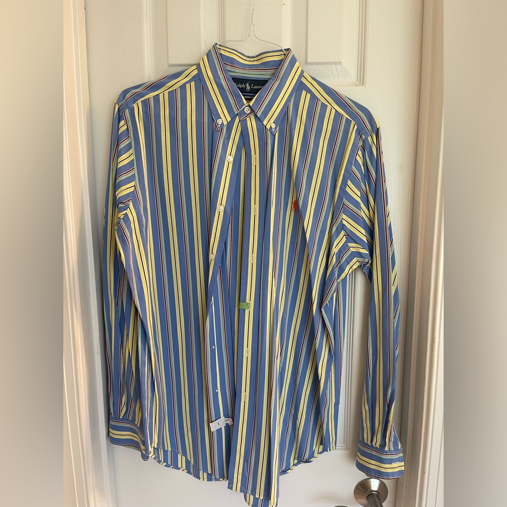 Ralph Lauren Oxford, classic fit size men’s medium. blue with stripes